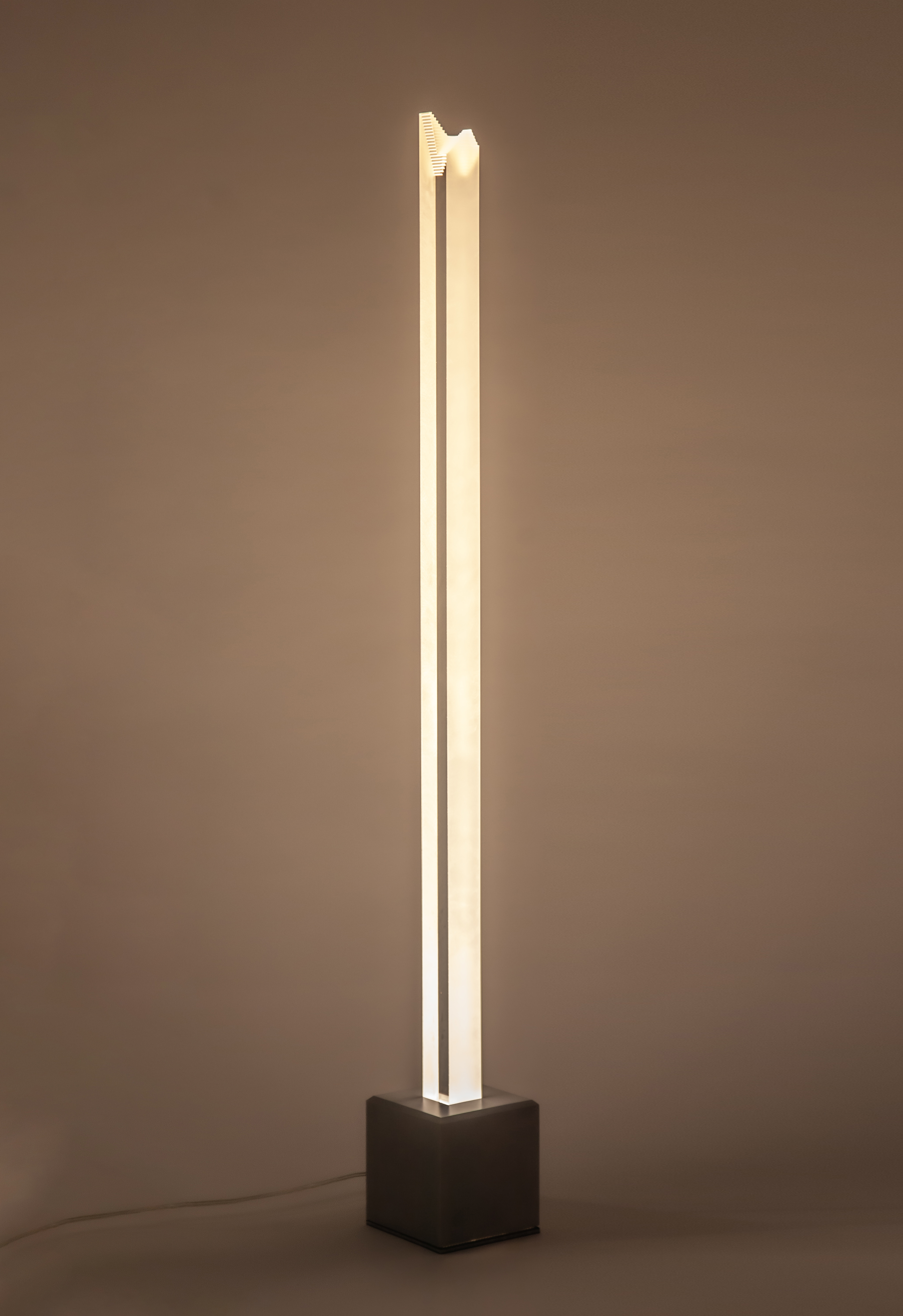 Obelisk VI